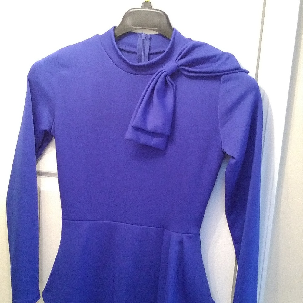 Dress - Picture 2 of 3